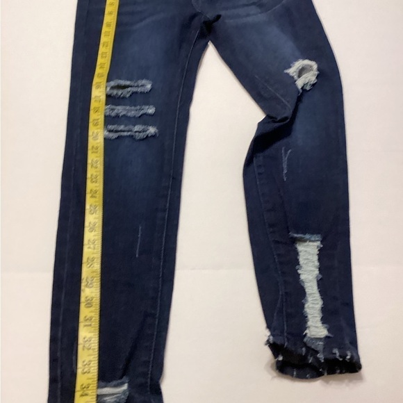 Simply Young NWT Women’s Jeans Size 11 - Picture 4 of 8